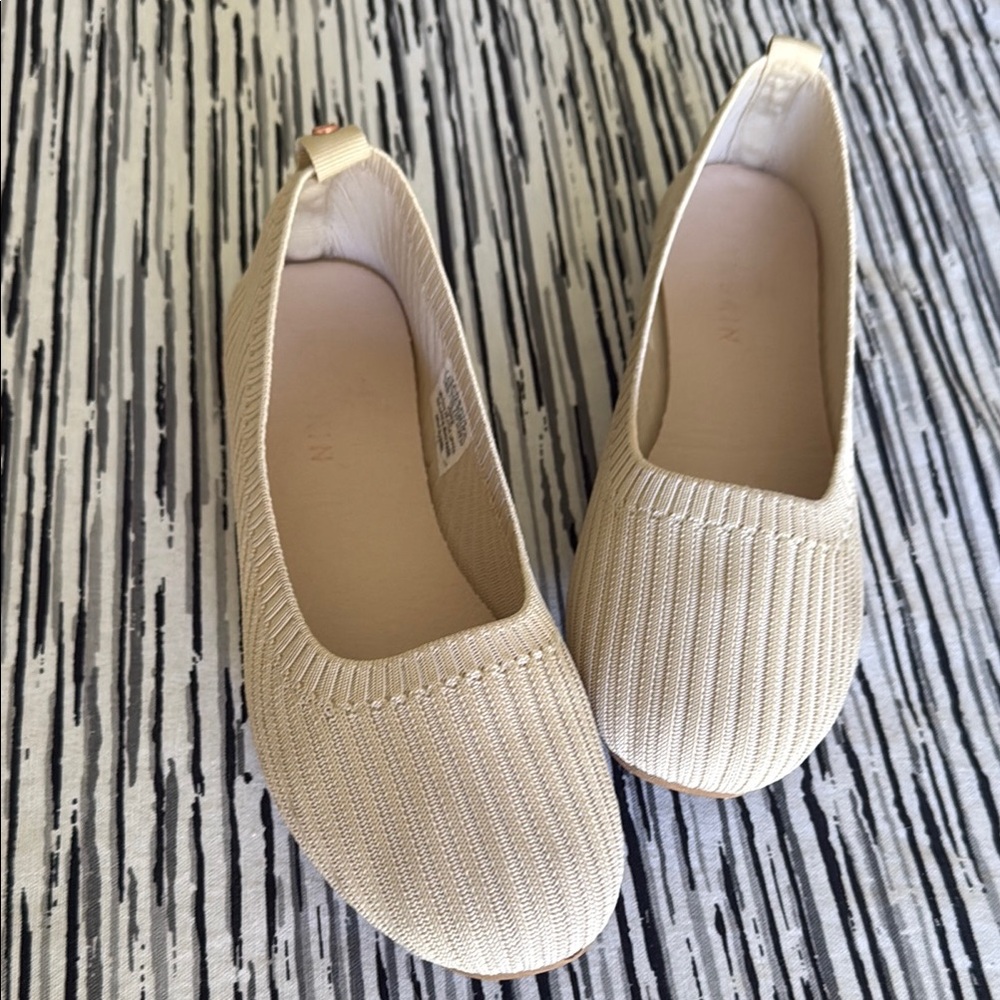 Women's Cream Slip-On Shoes (Danskin)